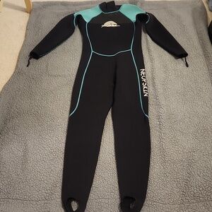 Women's Neopskin Divesuit Size Medium Black And Turquoise